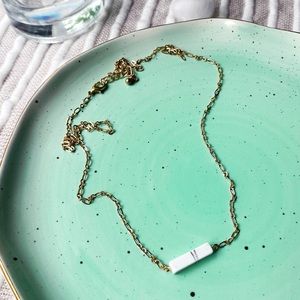 Marbled Bar w Dainty Chain Link Necklace